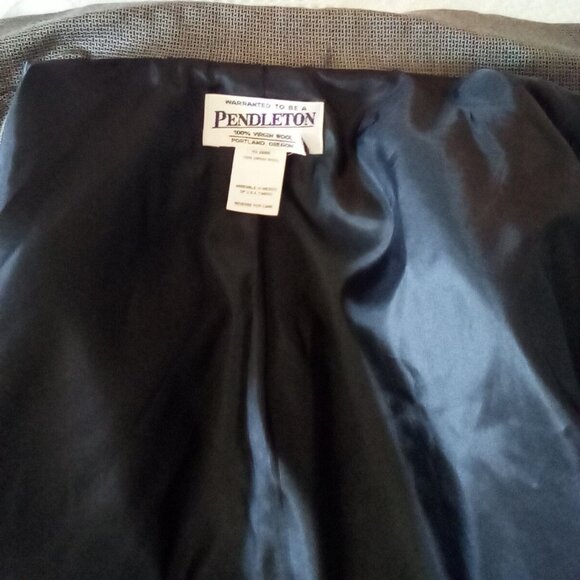Women's Pendleton Vintage  Blazer/ Jacket Pure Virgin Wool Lined Sz L Like New - Picture 7 of 8